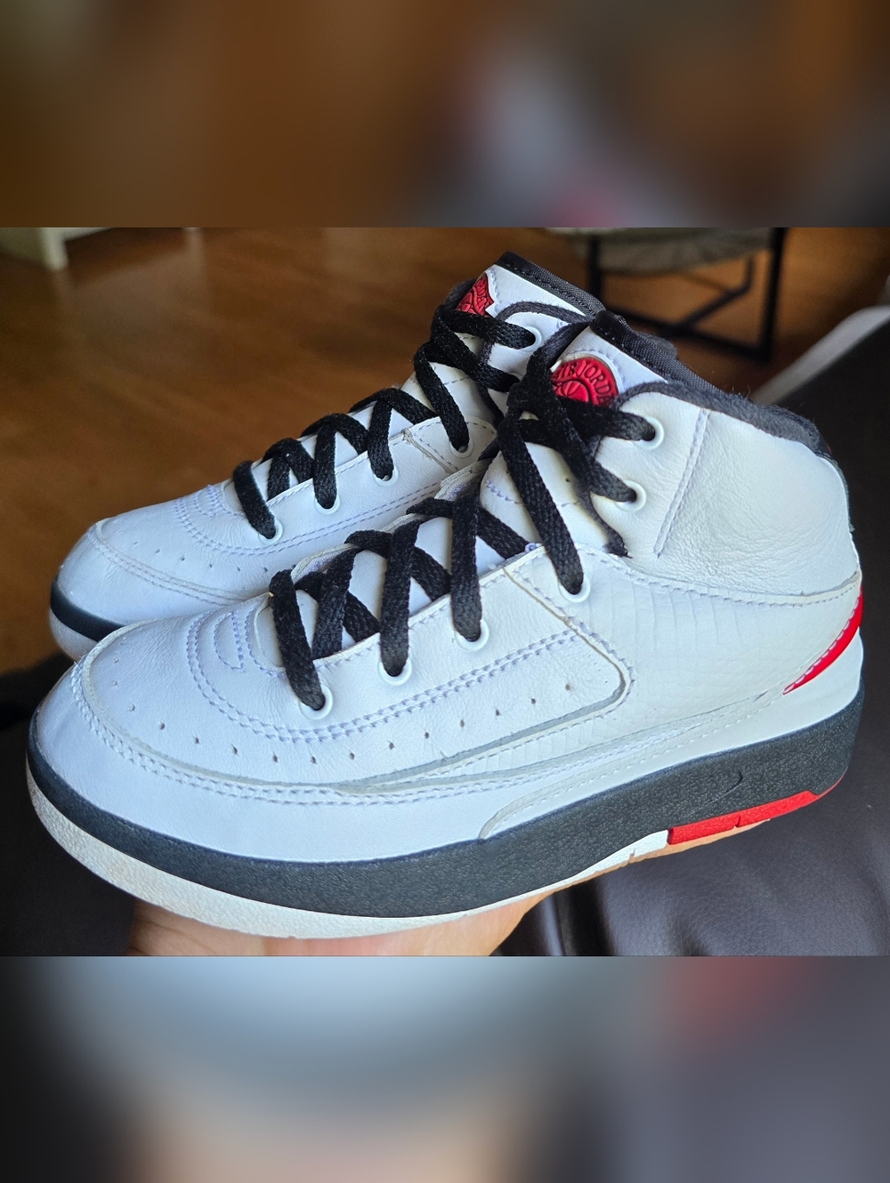 Sz 12C Toddler Kids NIKE AIR JORDAN 2 RETRO Chicago 'White Varsity Red Black'